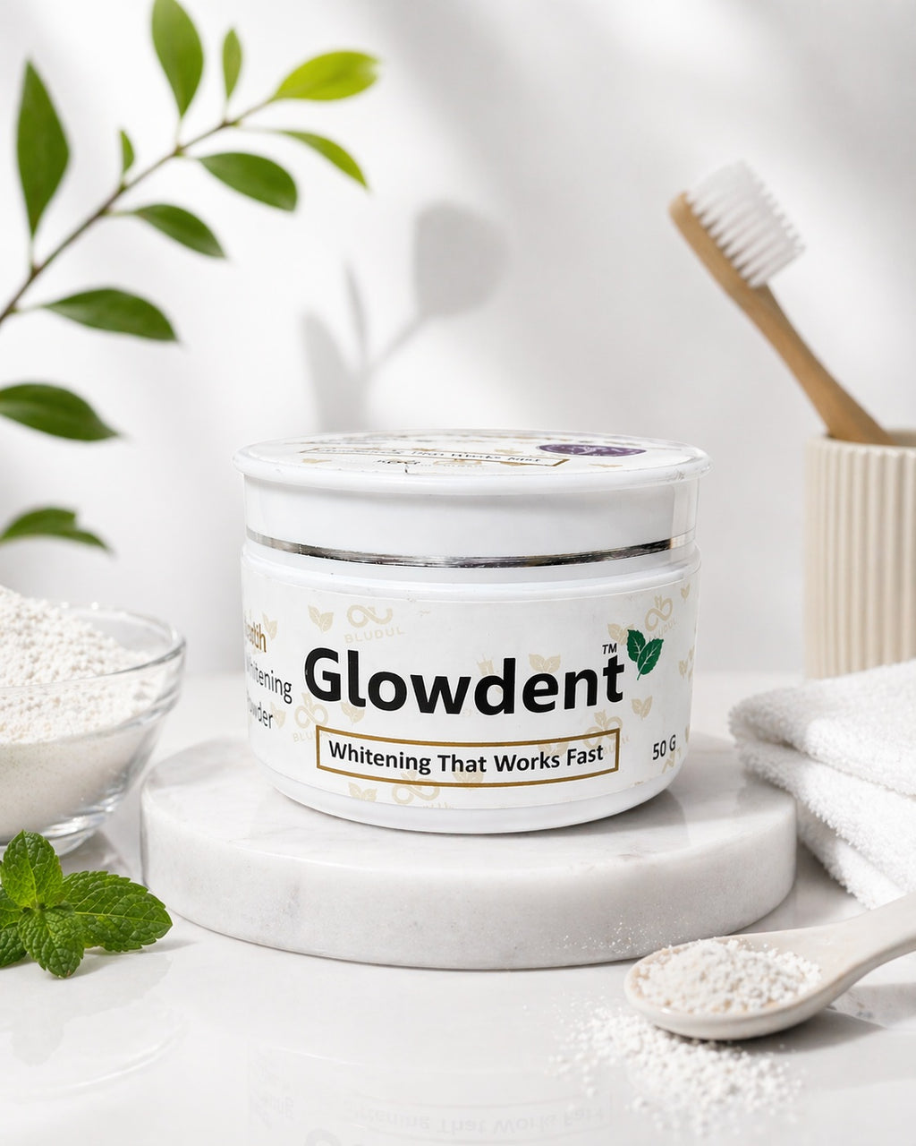 Glowdent whitening powder removing coffee and tea stains from teeth